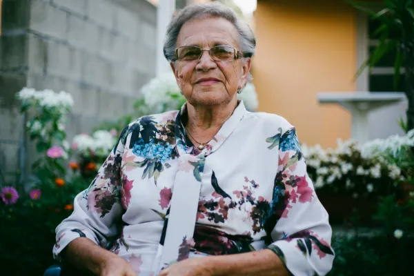 12 Safety Tips for Seniors Living Alone